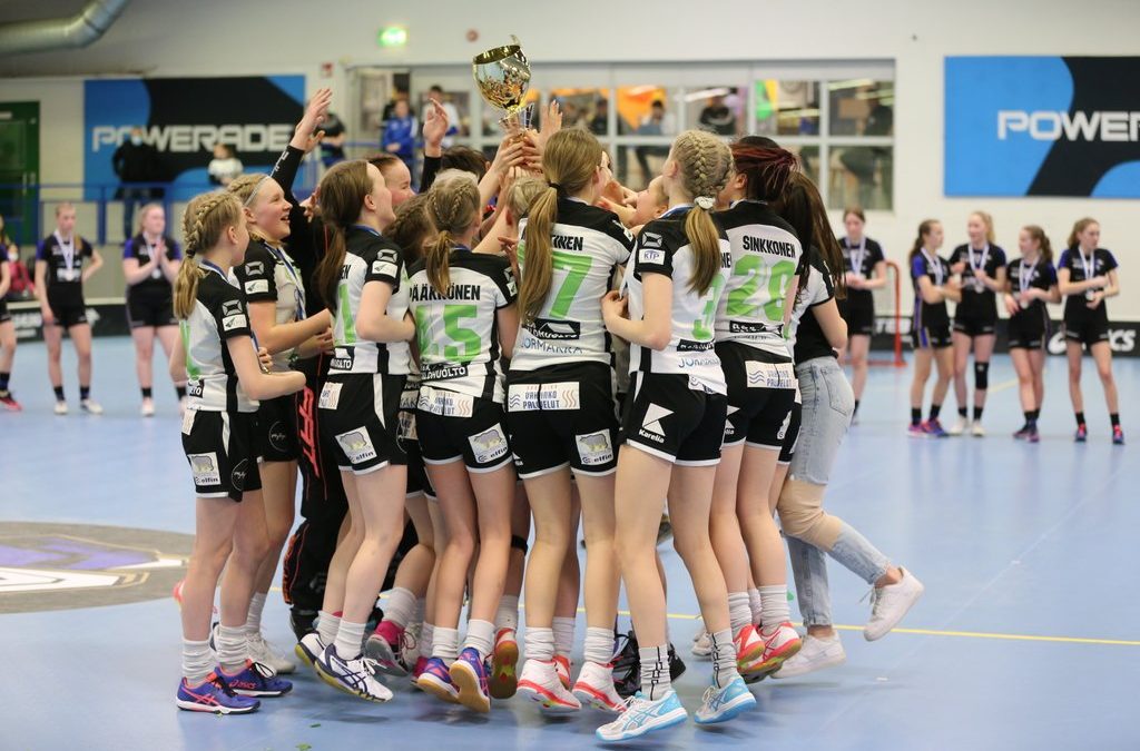 T16 tytöt voittivat Suomenmestaruuden!!