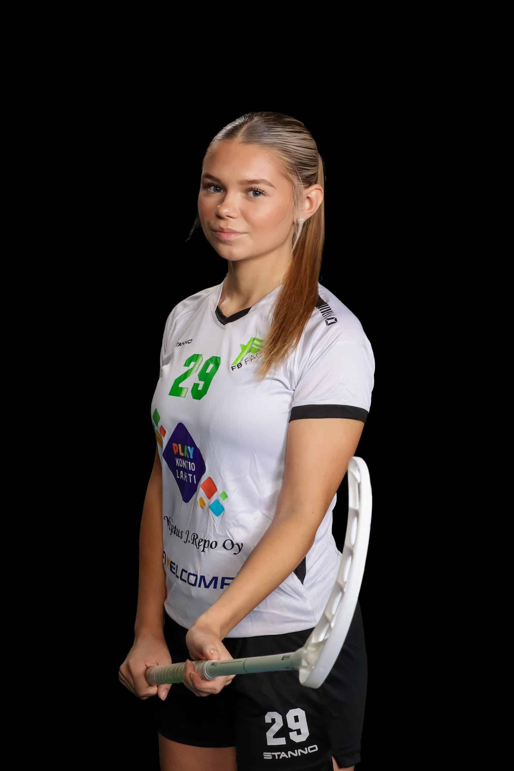 #29 Neea Ryynänen