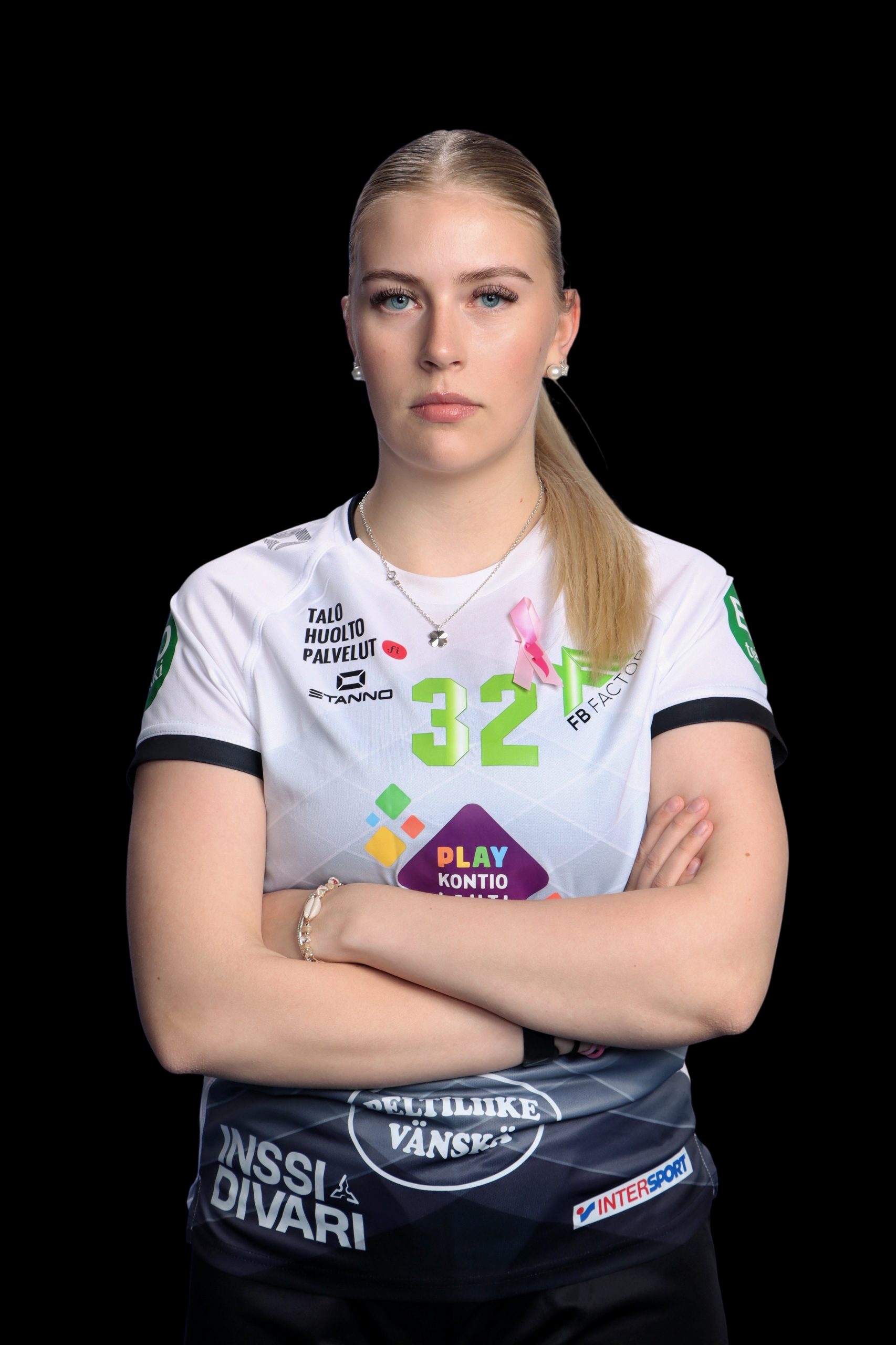 #32 Emma Louhi