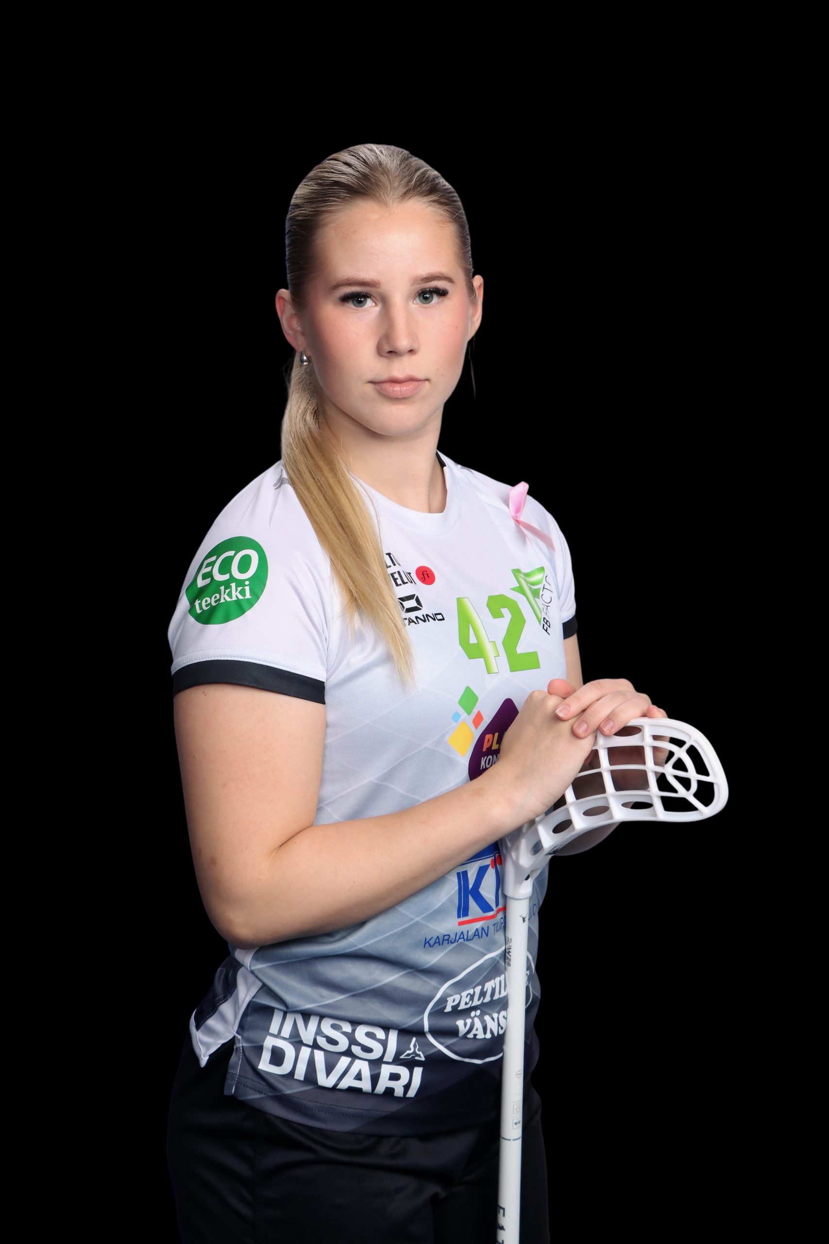 #42 Julia Pehkonen